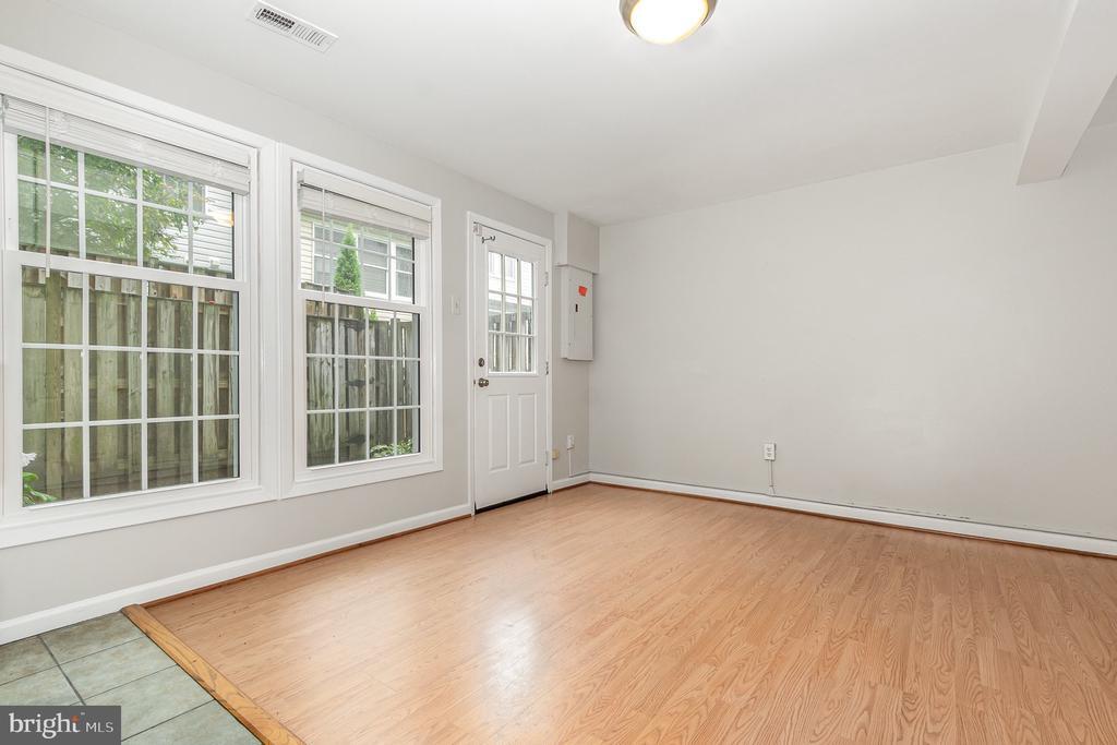 Primary Photo - 5073 9th St S