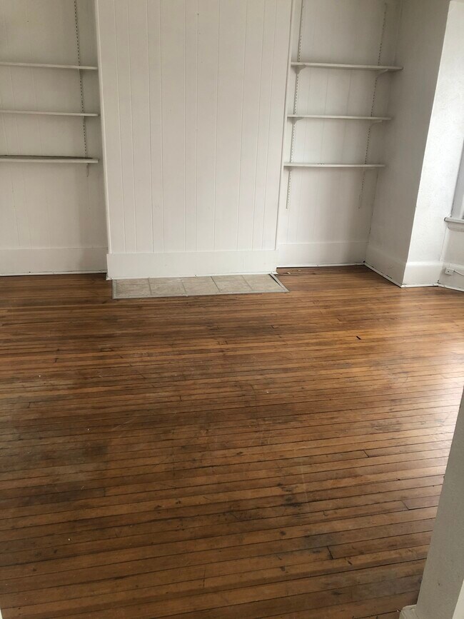 Living Room - 412 N Neville St