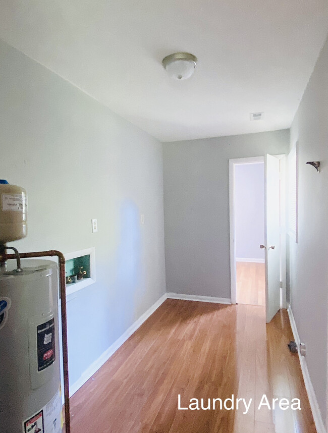 Foto del edificio - 5952 Germanton Rd