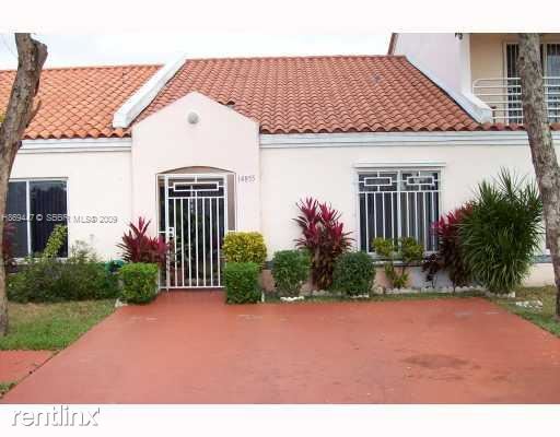 Foto principal - 2 br, 2 bath Townhome - 14855 SW 83rd Ln 1...