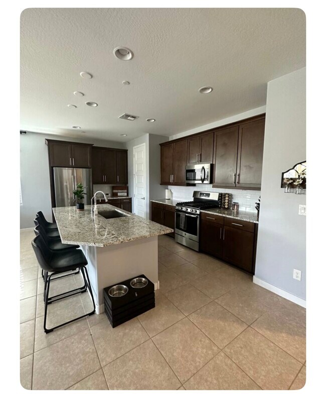 Foto del edificio - 5733 S Verde