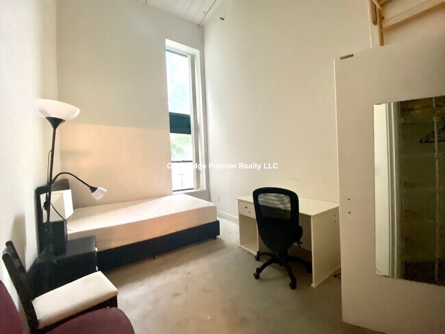 Foto del edificio - 71 Fulkerson St