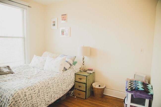 Foto del edificio - 1862 Mintwood Pl NW