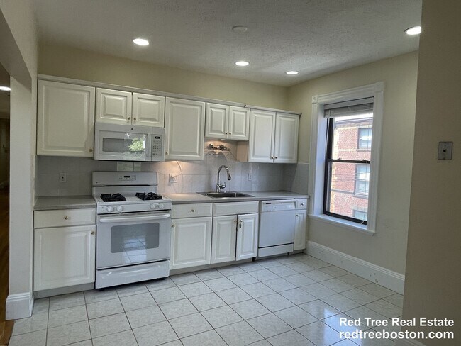 Foto del edificio - 12 Dean Rd