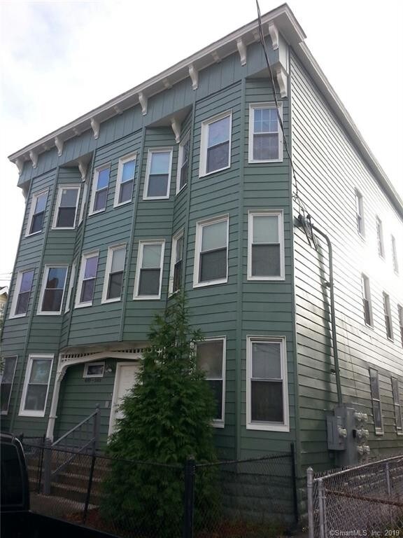Foto principal - 497 Grand St