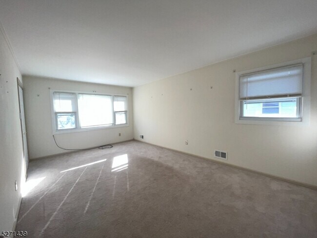 Foto del edificio - 331 Boxwood Ct