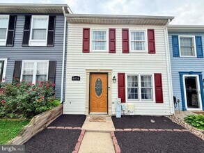 Building Photo - 6416 Lacrosse Ln