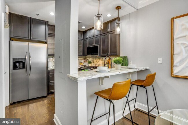 Foto del edificio - 1323 Clifton St NW