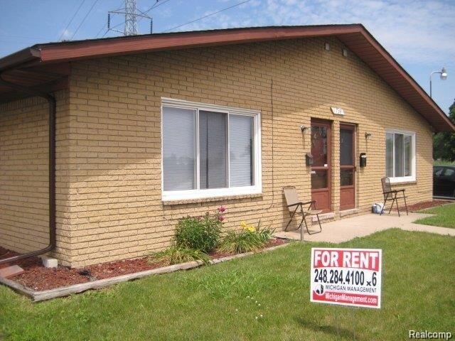 Primary Photo - 1750 McLain Ave