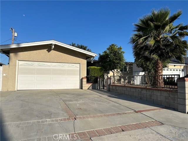 Building Photo - 1408 Matchleaf Ave