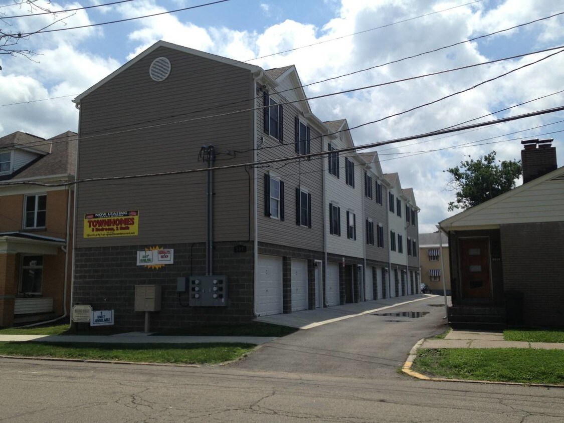 535 2nd St, California, PA 15419 Townhome Rentals in California PA