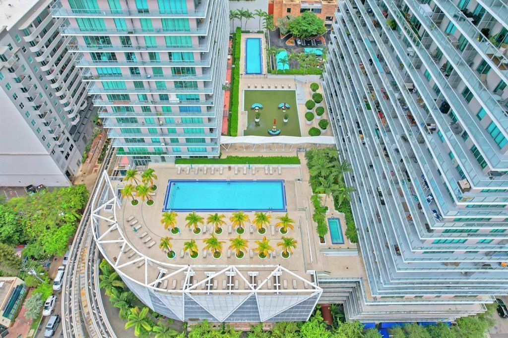 Foto principal - 1111 SW 1st Ave