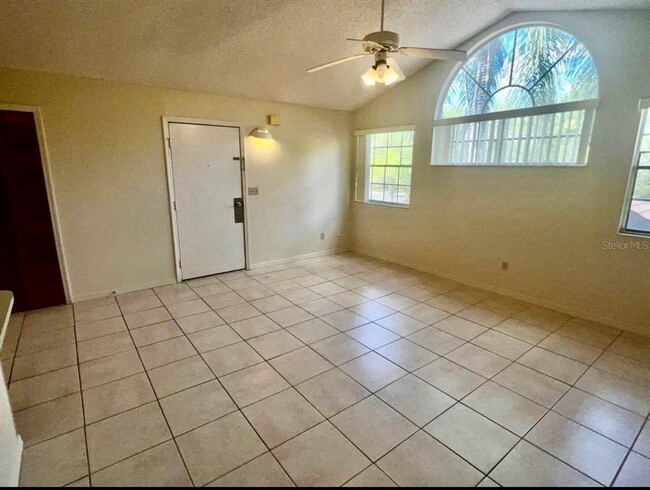 Building Photo - 2719 N Poinciana Blvd