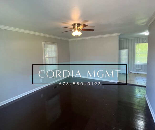 Foto del edificio - Beautiful Brick Home with Space! - Mableton is Ready