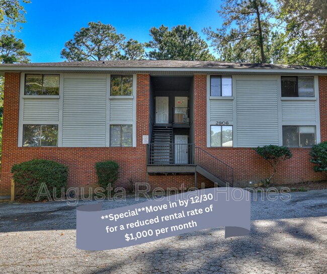 Foto del edificio - 2806 Thomas Ln