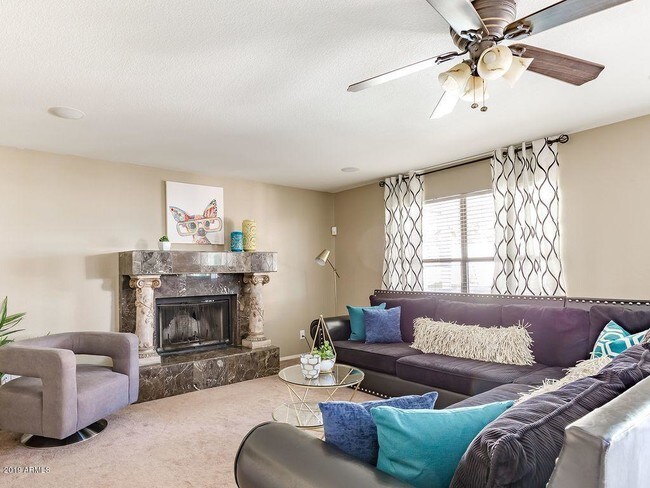 Foto del edificio - 5044 E Paradise Ln