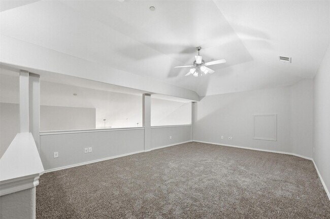 Foto del edificio - 9842 Wake Bridge Dr