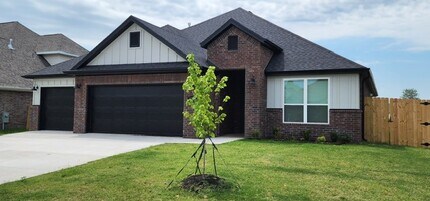 Building Photo - 5301 SW Firethorn Ln