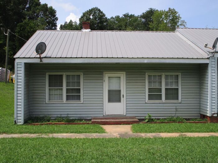 Primary Photo - 916 N Tennessee St