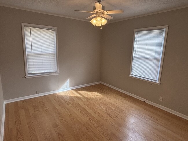 Building Photo - 2213 Franklin St