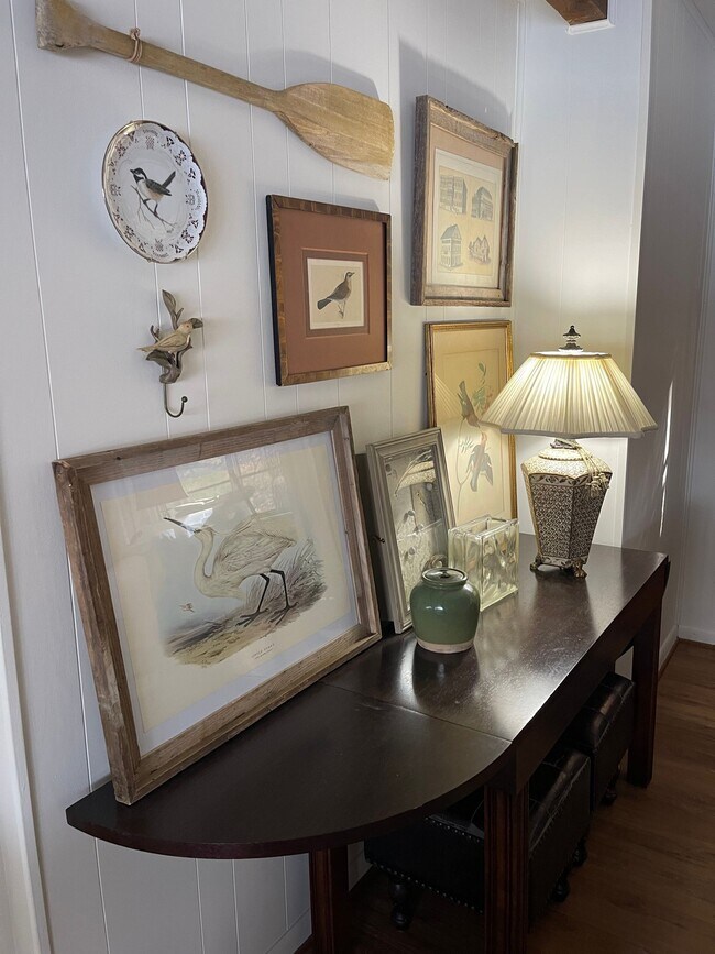 Building Photo - 3Bed 2Bath Furnished Lk