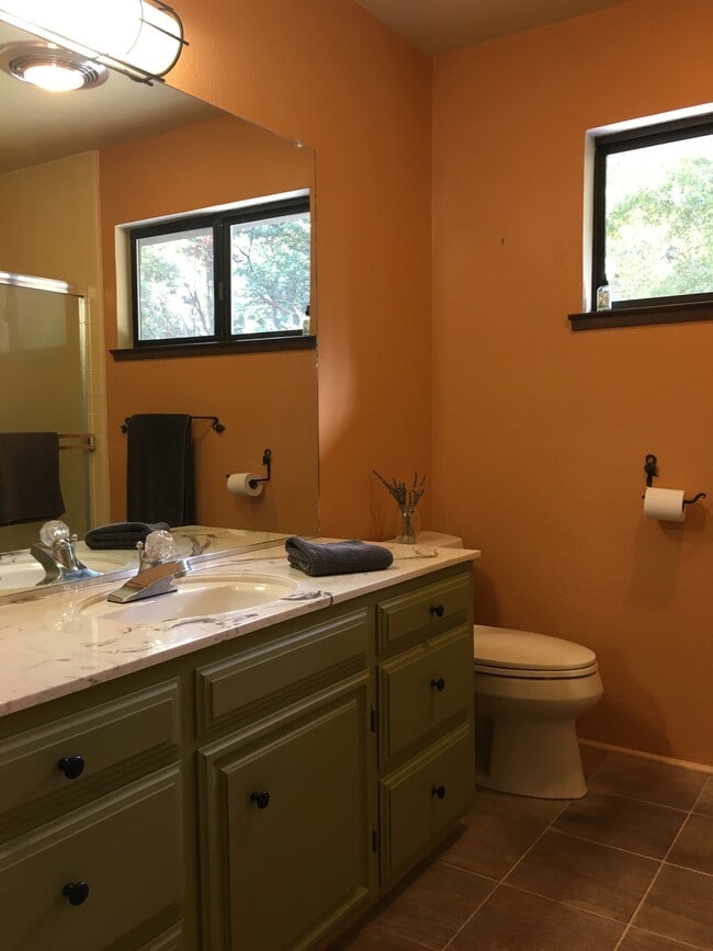 Foto del edificio - 330 Dogwood Way