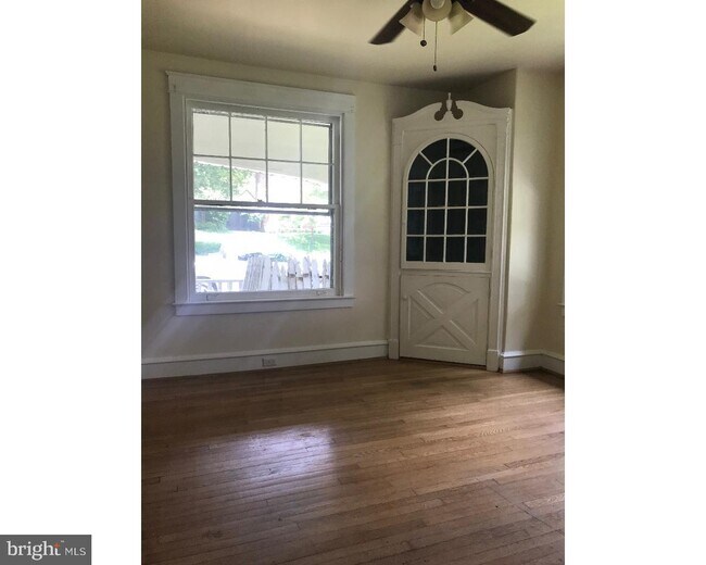 Foto del edificio - 1046 Terrace Ave
