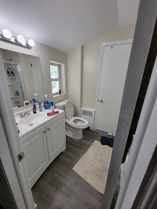 Foto del edificio - 37 Odaniel Ave