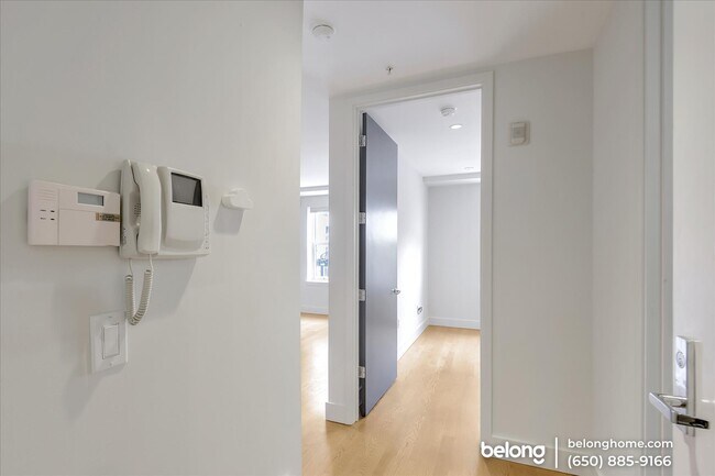 Foto del edificio - 901 Bush St