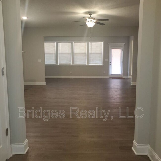 Foto del edificio - 4141 Johnson Br Rd