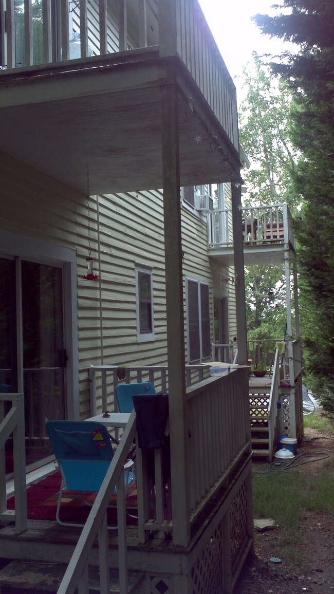 Building Photo - 84 Edgemont Rd