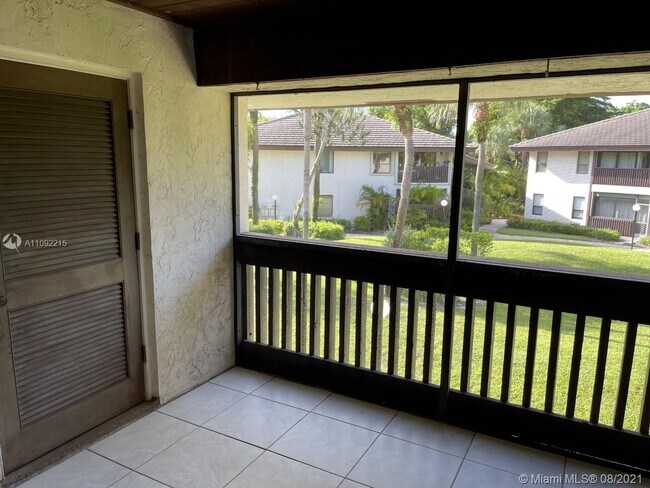 Foto del edificio - 9352 Sable Ridge Cir