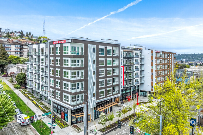 Building Photo - 110 Roy Apartments
