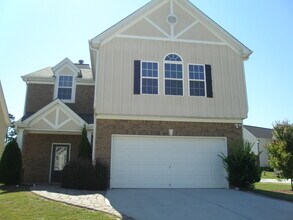 Building Photo - 2245 Copper Trail Ln NE