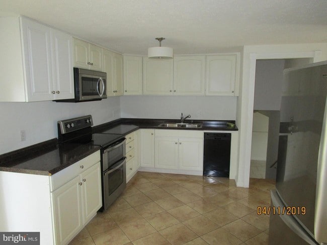 Building Photo - 3308 Grayvine Ln