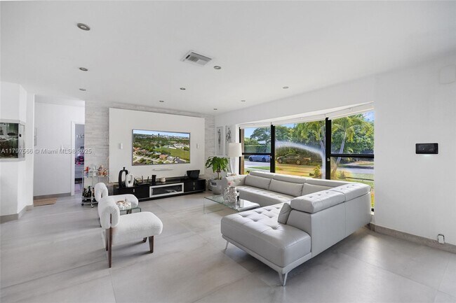 Foto del edificio - 20375 NE 22nd Pl