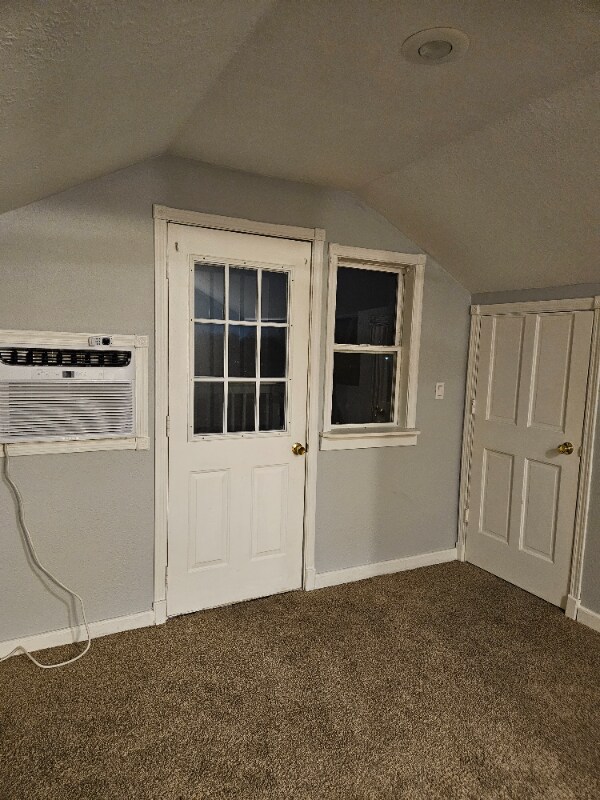 Building Photo - 1253 E 100 S