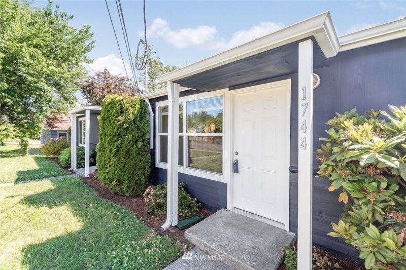 Foto principal - 1744 N Rainier Ave