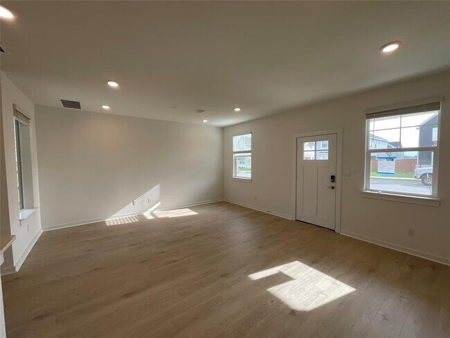 Foto del edificio - 2511 Rose Archer Ln
