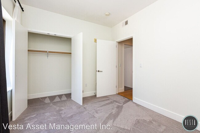 Building Photo - 2 br, 2.5 bath House - 1042 Minna Street #3