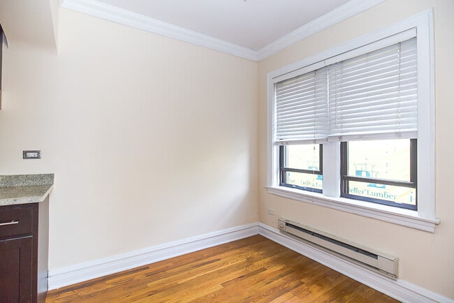 Foto del edificio - 4737 N Hermitage