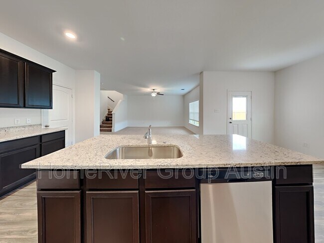 Building Photo - 18100 Speculator Ln