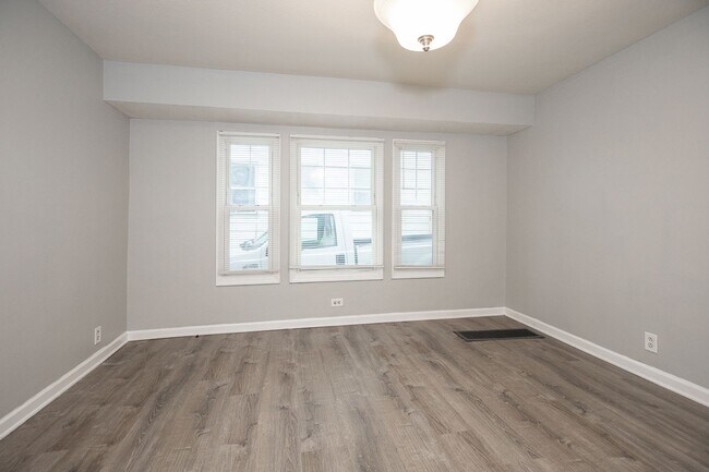Building Photo - 3262 W122nd Street