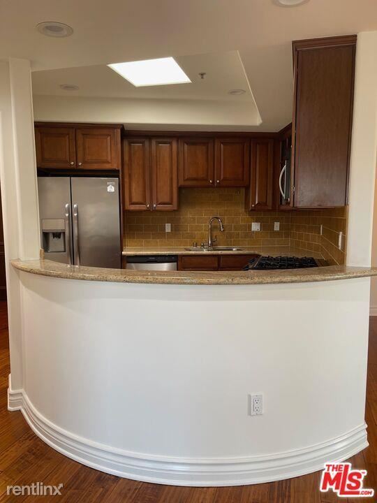 Foto del edificio - 3 br, 3 bath Condo - 12104 Hoffman St Apt 403