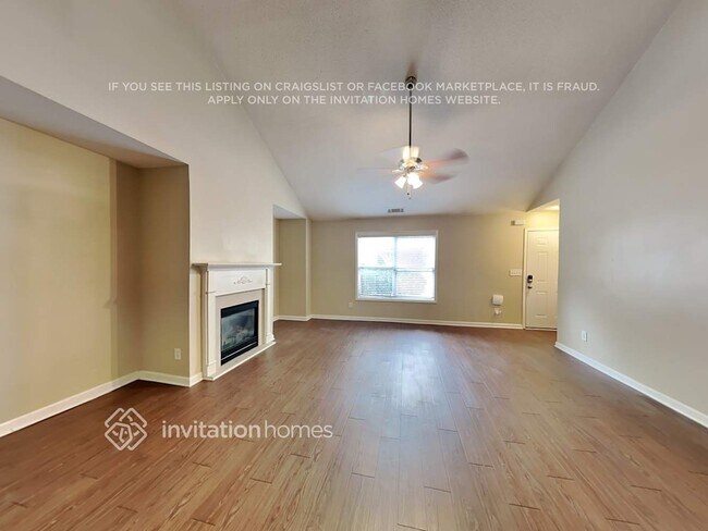Foto del edificio - 3816 Pine Village Pl