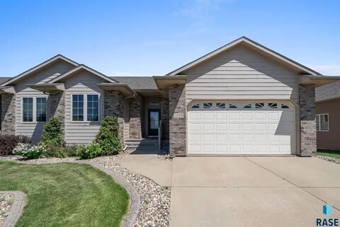 Foto principal - 7408 W 58th St
