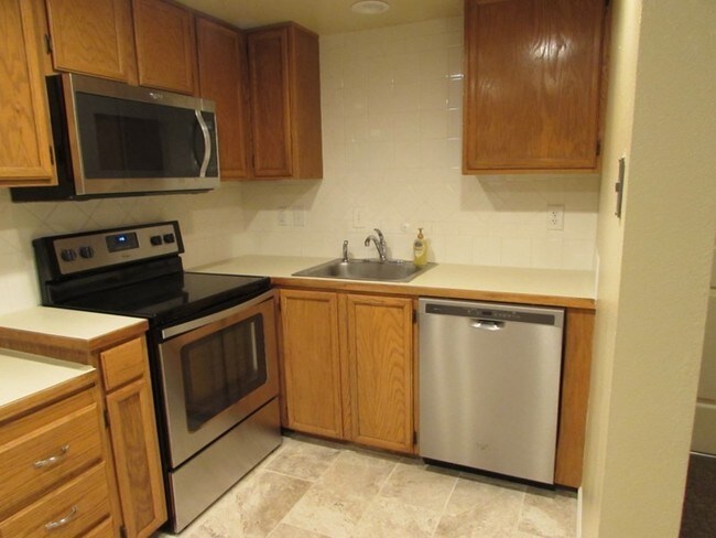 Foto del edificio - 13717 Linden Ave N