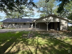 Building Photo - 1405 Lawndale Dr