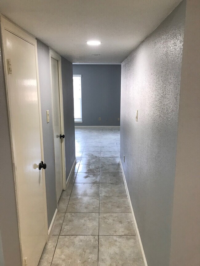 Foto del edificio - 10379 Briar Forest Dr