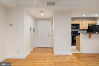 Building Photo - 3922 Penderview Dr